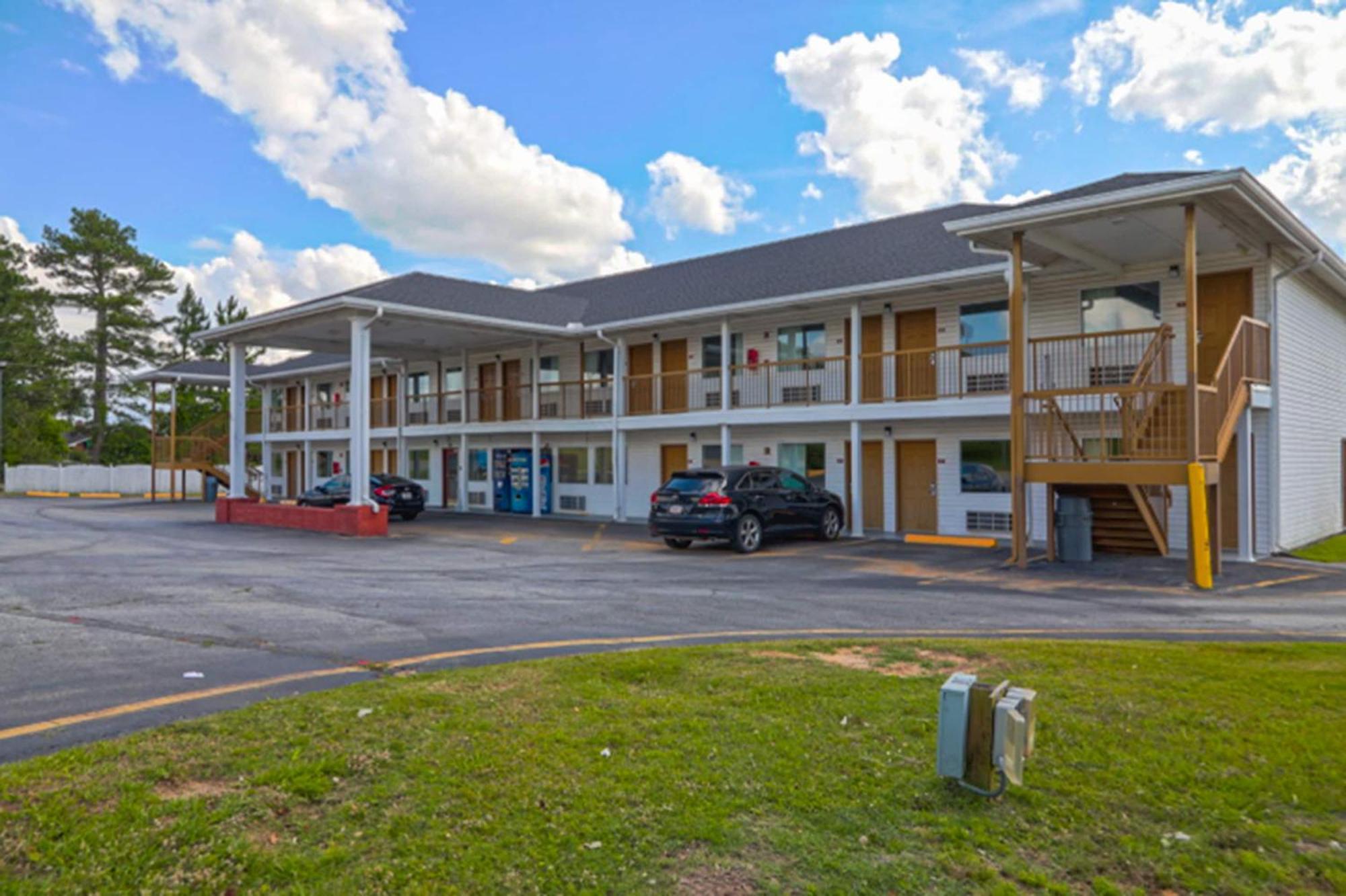 Economy Inn By Oyo Ashburn Εξωτερικό φωτογραφία